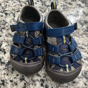 Keen Newport Toddler Outdoor Hiking Sandals Size 7 Water Shoes